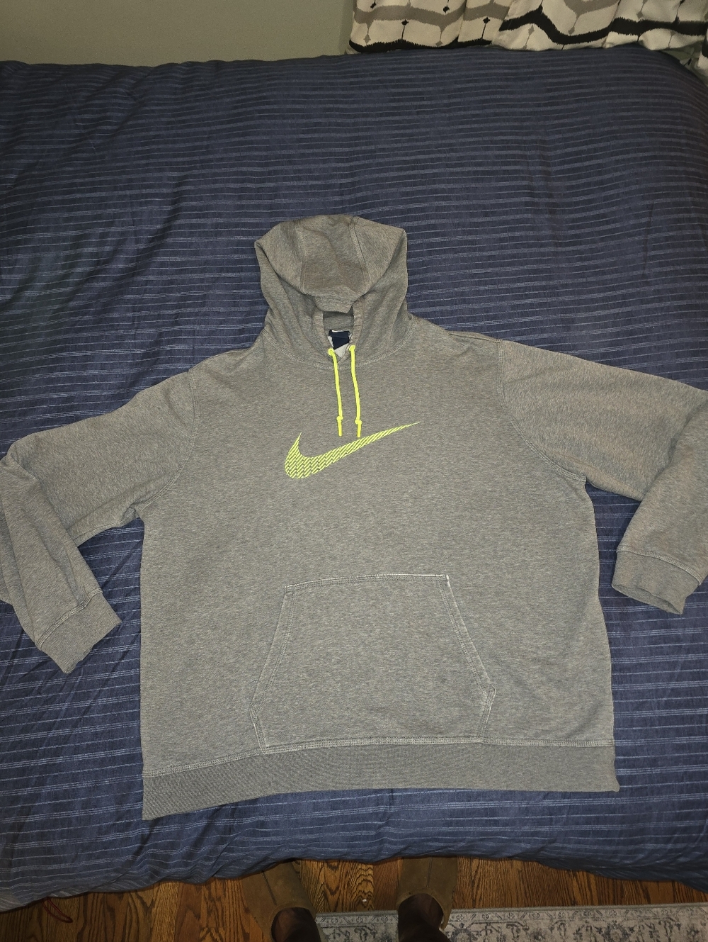 XXL - Nike Gray Hoodie with Neon Yellow Swoosh (Clean)